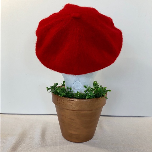 Set of beret and gloves - Picture 4 of 7